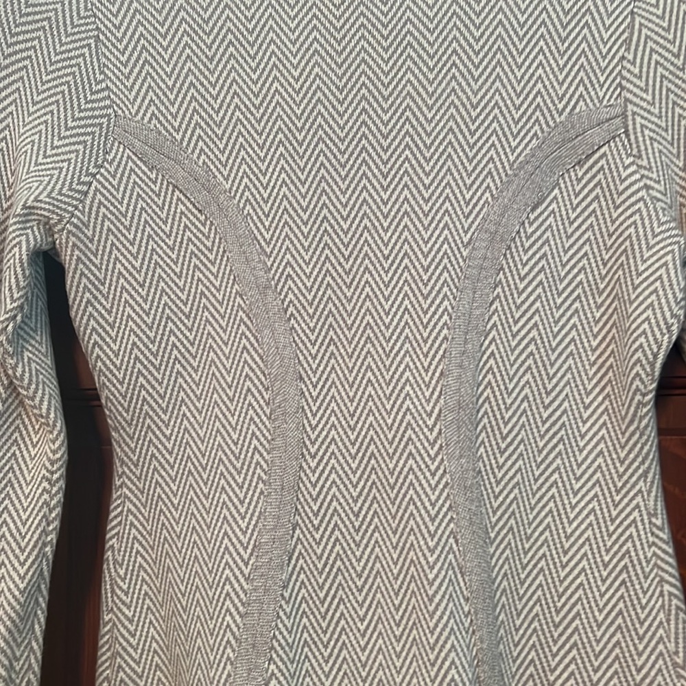 Knit jacket. - Picture 4 of 6